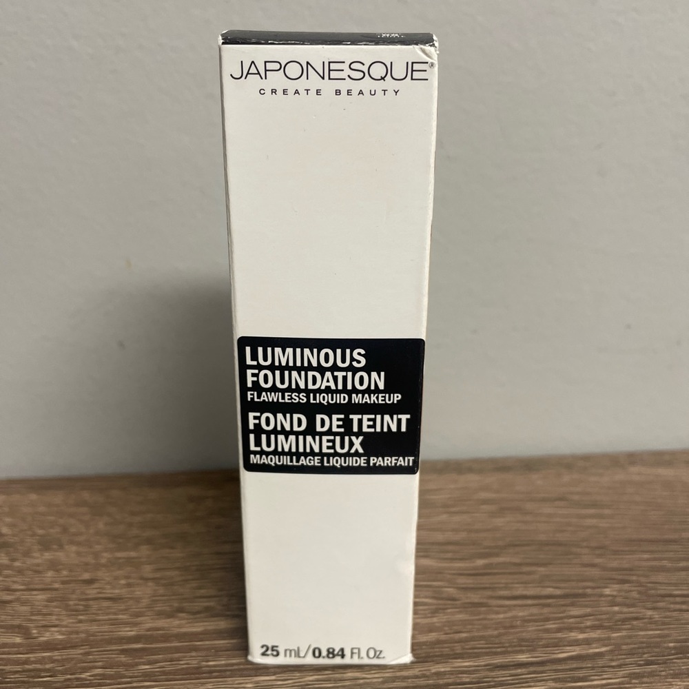 Japonesque luminous foundation 08